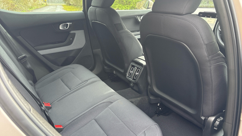 Polestar 2 00kW 69kWh Standard Range Single motor 5dr Auto Electric Hatchback